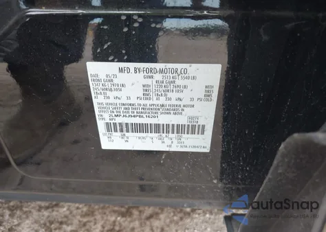 2023 Lincoln Nautilus Standard z USA, uszkodzony, nr VIN 2LMPJ6J94PBL16201